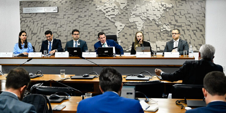 Debate na CCT aponta diferenciais do Brasil para receber data centers de IA