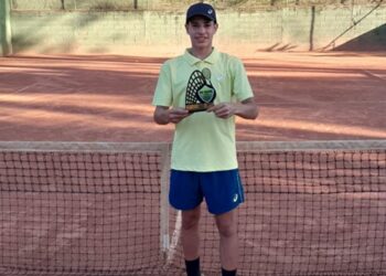 tenista-cotiano-miguel-valentim-conquista-novo-torneio