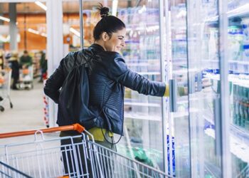 projeto-libera-funcionamento-de-comercio-aos-domingos-e-feriados