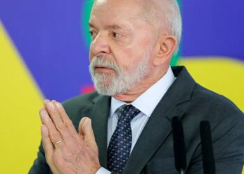 Lula vê interferência de Trump como “inaceitável” e se solidariza com Moraes