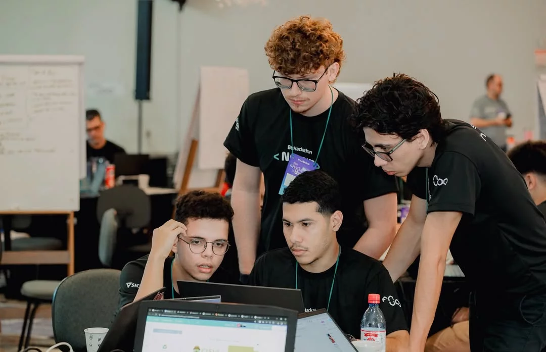 Bee Hackathon reúne profissionais em Vilhena; equipe da Dotum Software House apresentou solução que aproxima o cidadão e o município