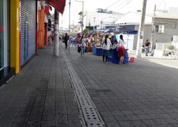 Confira o que abre e fecha neste feriado de 9 de Julho em Cotia