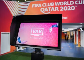 Quando a máquina apita: IA e os novos rumos da arbitragem esportiva