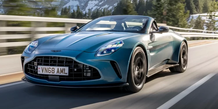 De bradar aos céus. Conduzimos o Aston Martin Vantage Roadster