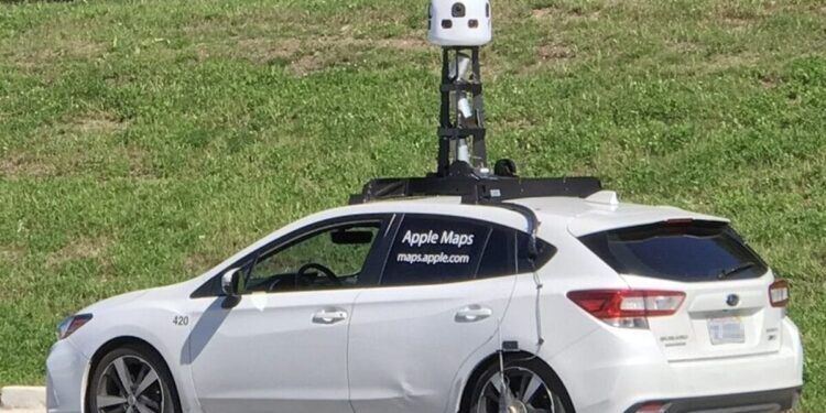 Carro misterioso da Apple circula pelas ruas de Joinville; saiba o motivo