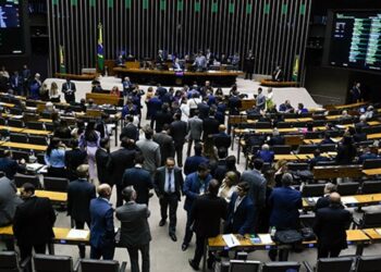 parlamentares-defendem-ampliacao-da-licenca-paternidade-para-30-dias