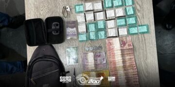Traficante é preso pela Polícia Militar com porções de drogas e dinheiro