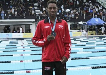 Nadador cotiano segue em busca de sonhos nos EUA