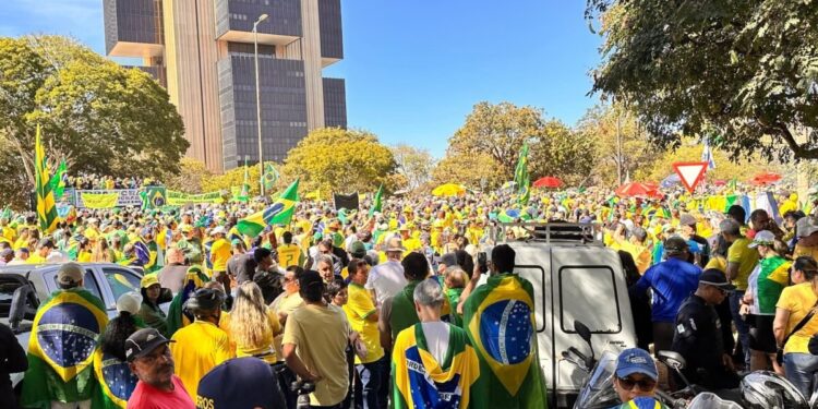 Manifestações de apoio a Bolsonaro são registradas em ao menos 5 capitais