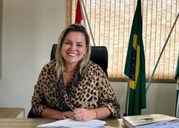 Ex-prefeita de cidade de SC teria recebido propina no meio da rua, aponta o MP