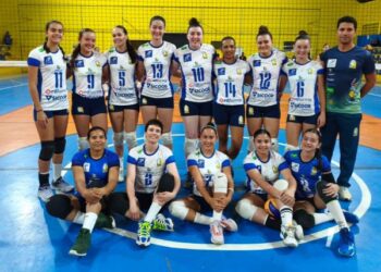 Associação Vilhenense de Voleibol vence campeã da Superliga C e garante vaga na final histórica em Porto Velho