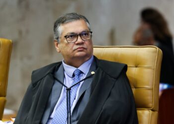 Dino critica ameaça da Embaixada dos EUA contra ministros: “Respeito à soberania nacional”