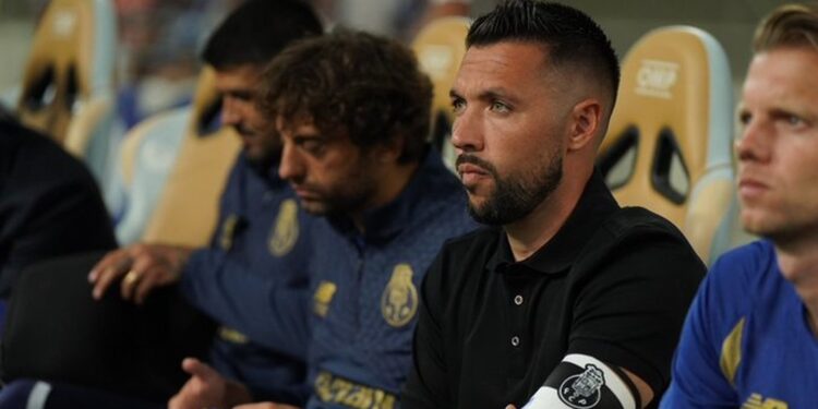 FC Porto: Farioli e Samu lembram Jorge Costa e destacam energia de jogadores e adeptos