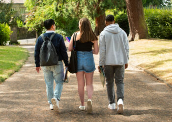 ALERTA NAS UNIVERSIDADES: ENDURECIMENTO DE VISTOS A ESTUDANTES INTERNACIONAIS AMEAÇA FINANÇAS E TALENTOS NOS EUA