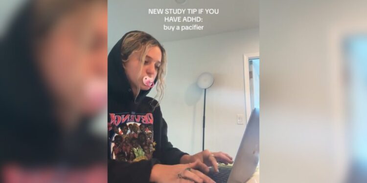 Entenda por que chupeta para adultos virou a nova “trend” nas redes sociais