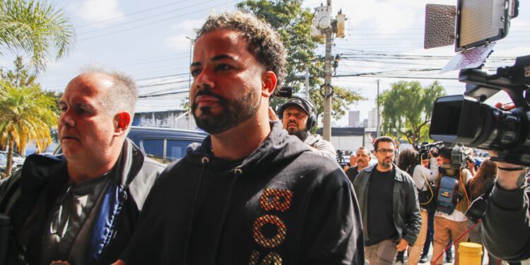 O que disse o influencer Felca depois da prisão de Hytalo Santos