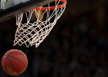 Em agosto Cotia promove torneio de basquete 1X1