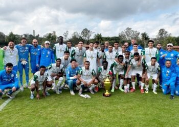Em Cotia, sub-19 do Palmeiras goleia time da Alemanha e conquista título de copa