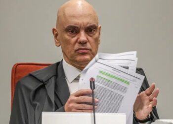 Moraes rejeita novo recurso e mantém 14 anos de prisão para ‘Débora do batom’