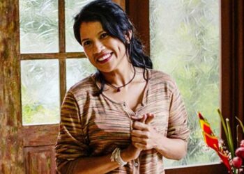 artista-plastica-de-cotia-participa-de-bienal-na-finlandia