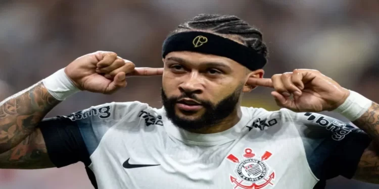 Corinthians deve 11 milhões a Memphis Depay e Nicola revela bastidores: “Tenta juntar dinheiro”