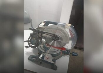 foi-furtar-uma-serra-em-empresa-e-acabou-preso-pela-pm-em-cotia