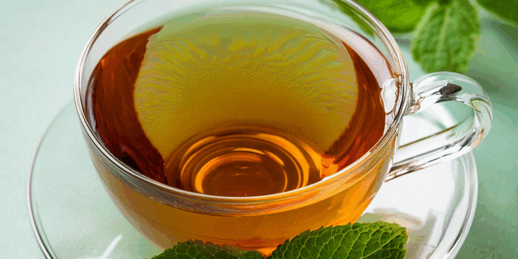 Geração Z animada? Rave de matcha combina festa sóbria e diversão até às 20h