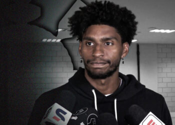 VÍDEO: Hugo Souza comenta agressão, projeta ‘guerra’ no Dérbi e afirma estar em jogo de volta da CDB