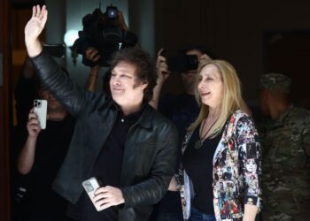 Para governo, áudios atribuídos a Karina Milei são um escândalo