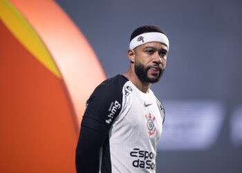 Memphis Depay atinge 50 jogos pelo Corinthians com números melhores que na Espanha e Inglaterra