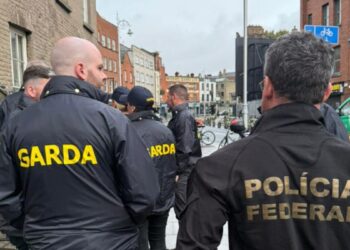 Gangue que traficava mulheres de SC mantinha bordel com 10 prostitutas na Irlanda