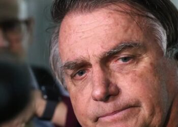 “Muito triste e debilitado”, diz senador sobre como está Bolsonaro em prisão domiciliar