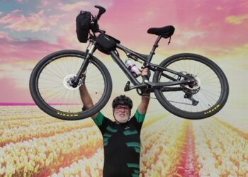 Ciclistas 60+ que Não Param de Pedalar – por Manoel Lopes