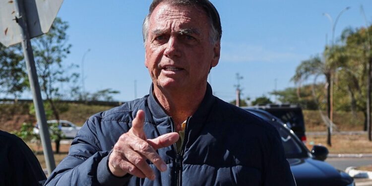 Bolsonaro é condenado a pagar indenização de R$ 1 milhão por fala racista