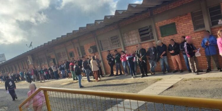 “Já sabia que iria acontecer”: trabalhador fala sobre demissão em massa após tarifaço em SC