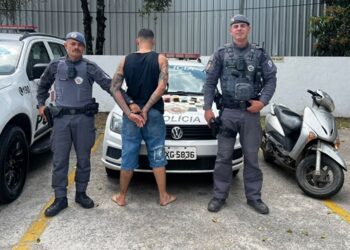 Polícia apreende mais de R$ 20 mil ligados ao tráfico de drogas em Embu das Artes