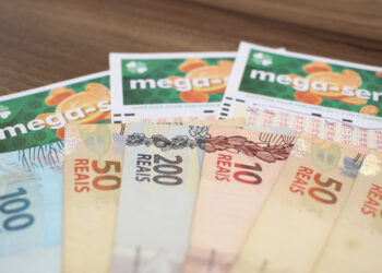 Mega-Sena 2918 de R$ 48 milhões; quanto rende na poupança e CDB