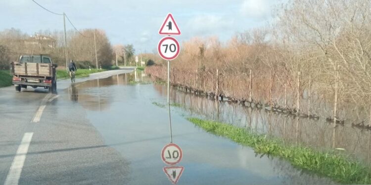 Depressão pós-tropical Gabrielle prontinha para estragar domingo em Portugal