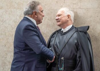 Governador Laurez Moreira prestigia posse do ministro Edson Fachin na presidência do STF