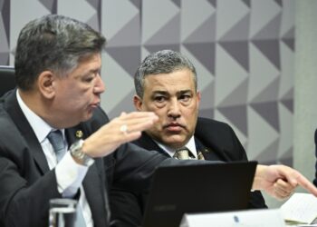 CPMI do INSS prende presidente da Conafer por falso testemunho