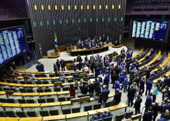 Reforma administrativa: veja os principais pontos dos projetos que atingem servidores