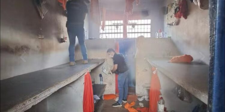 Policiais e advogados são presos por envolvimento em homicídios e tráfico de drogas em Rondônia