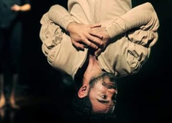 NESTA SEGUNDA: Espetáculo ‘Diário de um Pássaro’ em discussão no projeto Casa em Cena