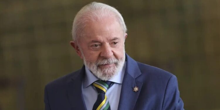 Lula faz piada sobre diferença de idade com Trump: “Posso falar mais grosso”
