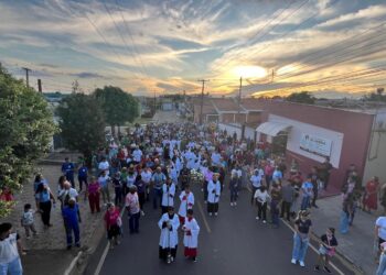 Procissão e Missa marcam o encerramento das comemorações ao Dia de Nossa Senhora Aparecida em Jaru