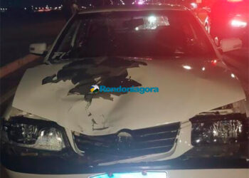 Motocicleta e passageira são atingidos por carro em alta velocidade durante racha no Espaço Alternativo