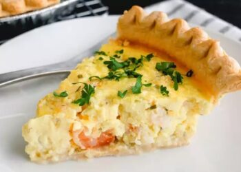 torta-cremosa-de-camarao-e-requeijao