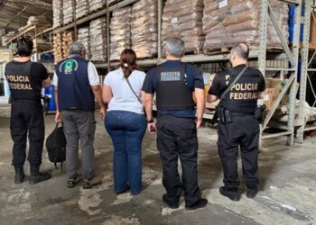 pf-faz-operacao-contra-metanol-e-cumpre-mandados-de-busca-em-cotia