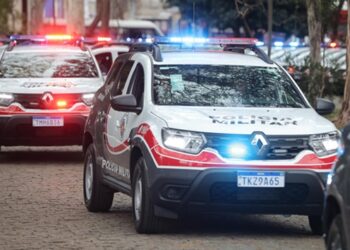 Governo de SP entrega viaturas para a PM de Cotia, Barueri e Embu