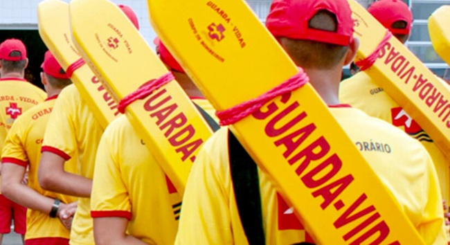 Bombeiros de SP abrem 600 vagas para trabalhar nas praias este ano